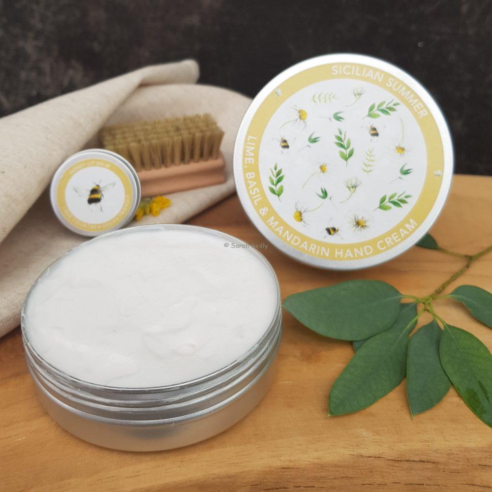 Queen Bee Gift Box - Image 4