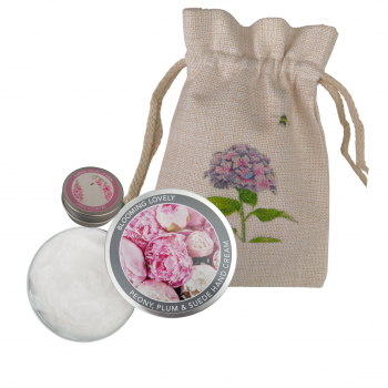 Blooming Lovely Beauty Bag Set