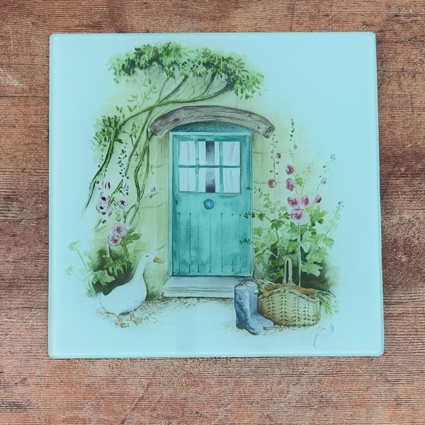Cottage Life Small Glass Cutting Board