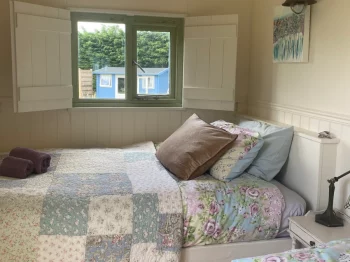 Watercolour Retreat Norfolk - Garden Room Shepherd’s Hut (Oct 2026)