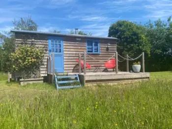 Watercolour Retreat Norfolk - Lake View (April 2027)